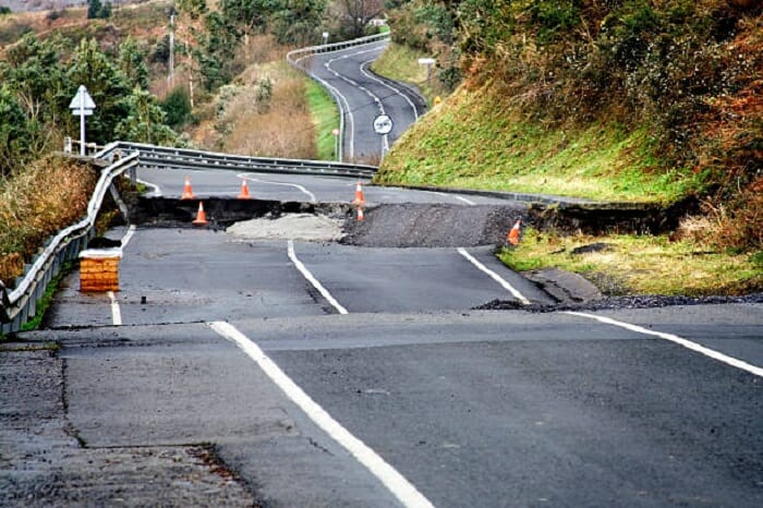 contoh teks pawarta gempa